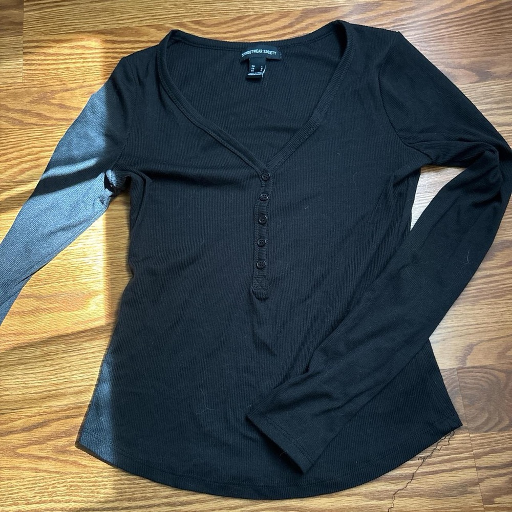 Streetwear Society large black button up long sleeve shirts